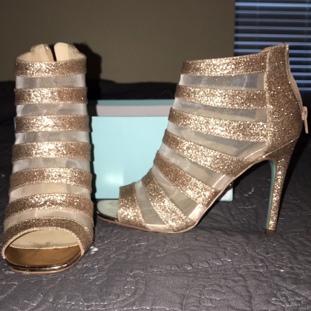 Betsey Johnson gold heels